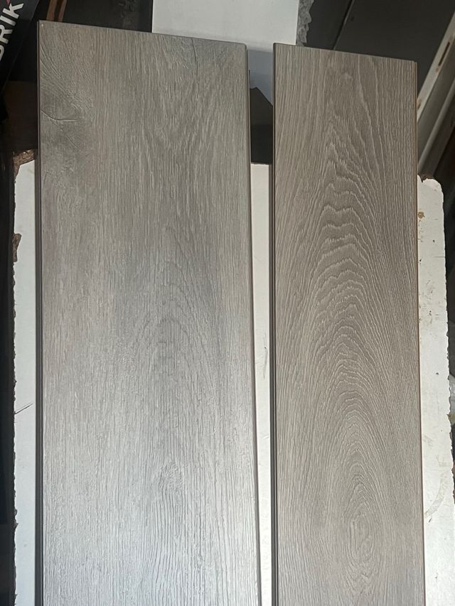 Suelo laminado nuevo