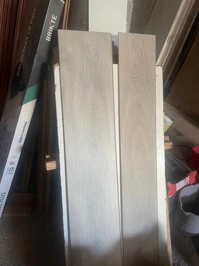 Suelo laminado nuevo