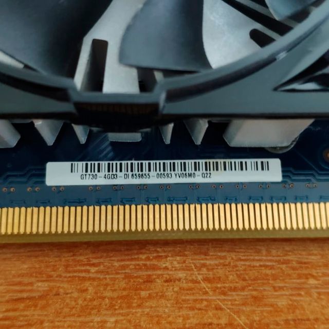 Tarjeta Gráfica ASUS GT730-4GD3
