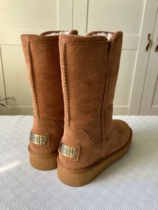 Botas tipo UGG Talla 37
