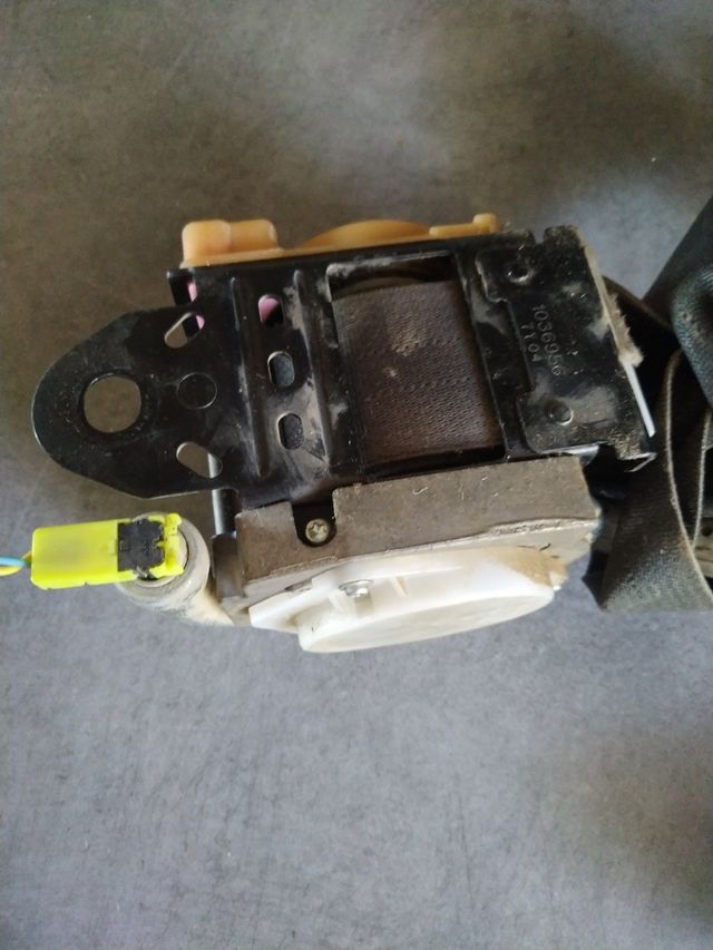 Cinturon C9340HL07 Nissan xtrail izq conductor