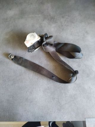 Cinturón 8T7Y15 ADAF018 izq trasero Nissan xtrail 
