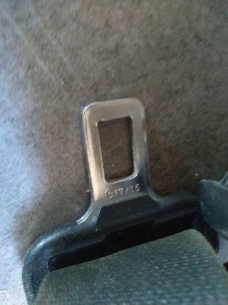 Cinturón 8T7Y15 ADAF018 izq trasero Nissan xtrail 