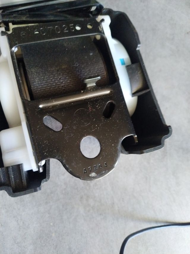 Cinturón 0436144 central trasero Nissan x-trail