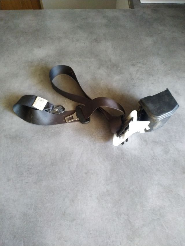 Cinturón 0436144 central trasero Nissan x-trail