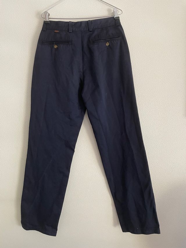 Calças chino Guess novas 29