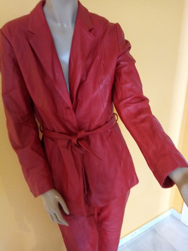 Chaqueta y pantalón de piel Zerimar