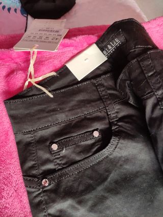 pantalón pirata sin uso c/ etiqueta 