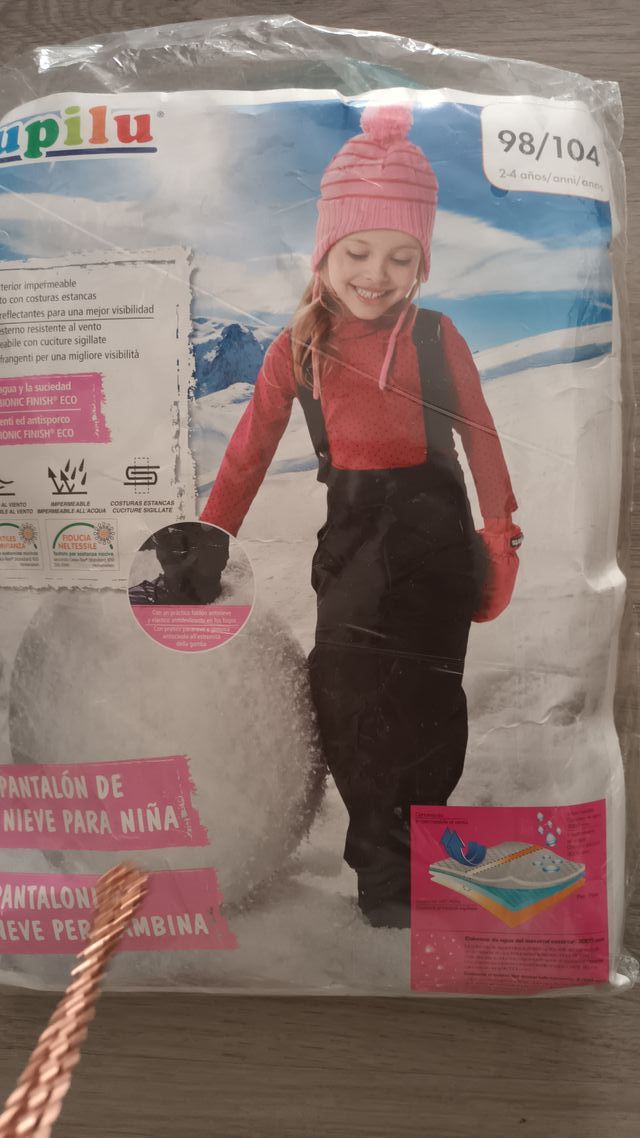 ropa nieve niña