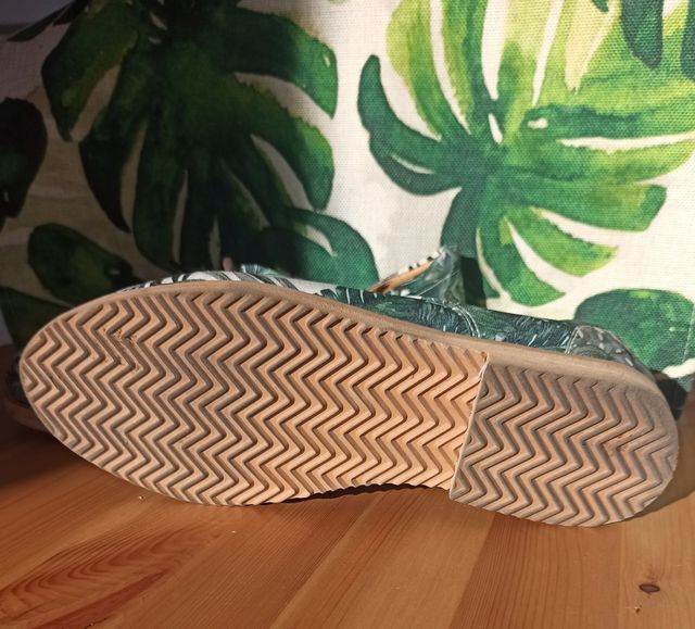 Zapatos veganos Oxford marca Insecta shoes