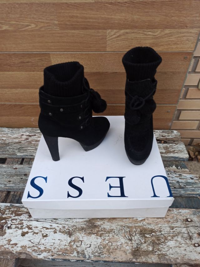 botas negras ante y piel GuESS