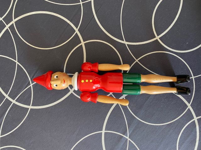 Figura de Pinocho de Madera