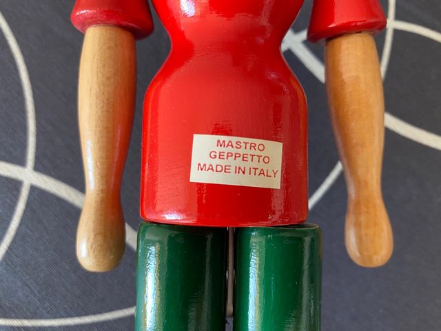 Figura de Pinocho de Madera