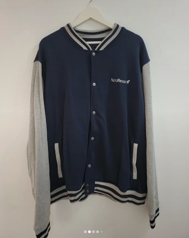 Teddy Chaqueta Champion USA (Colab Nosrezo)