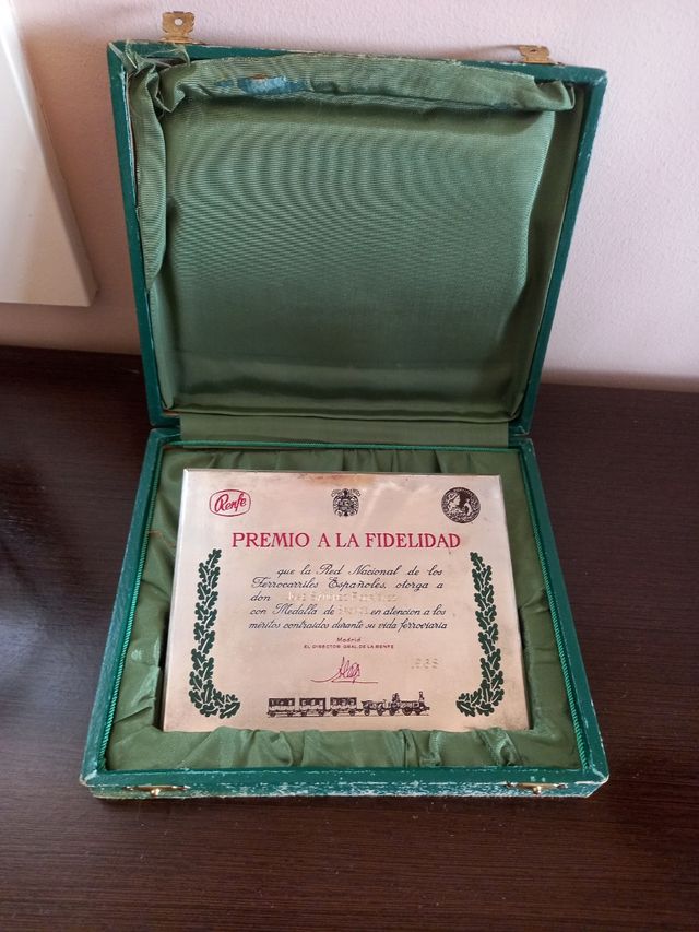 placa Renfe conmemorativa 1968