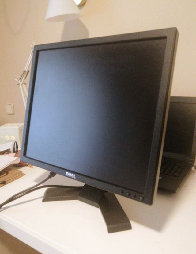 Monitor Dell en buen estado