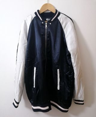 Bomber de Stradivarius