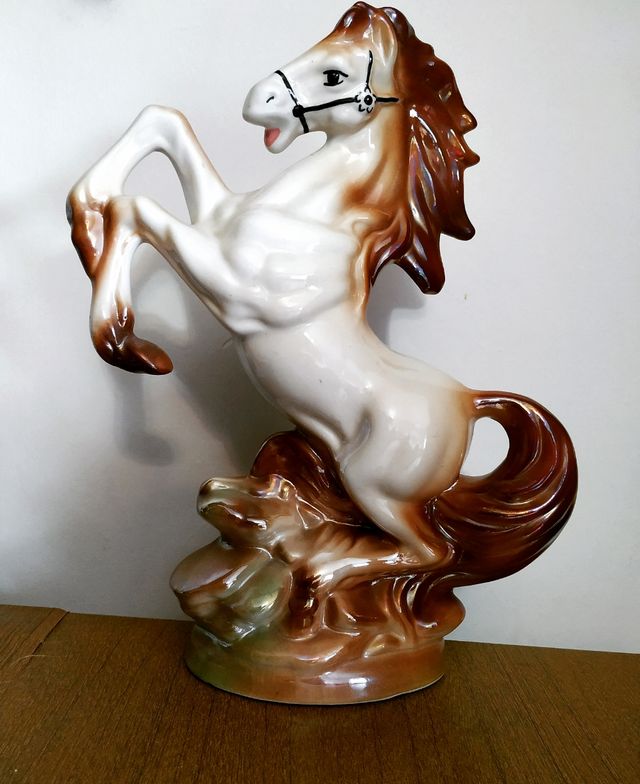 CABALLO RAMPANTE ANTIGUO