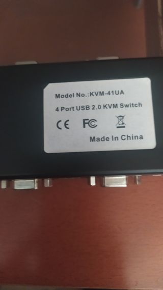 Switch kvm -41 UA, cuatro puertos