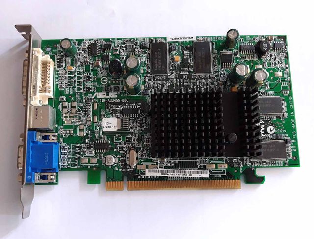 Tarjeta gráfica Asus RV370XT/TD/256M