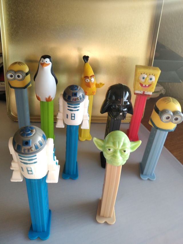 Lote 9 dispensadores pez variados