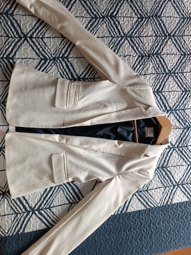 Americana blanca sin estrenar