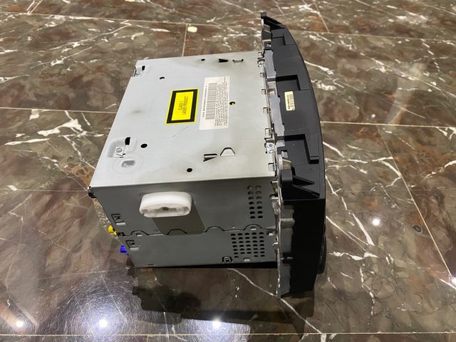 Schermo a colori Comand Becker Mercedes.