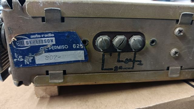 Skreibson auto radio