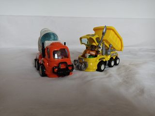 Grúa de construcción con accesorios de obra