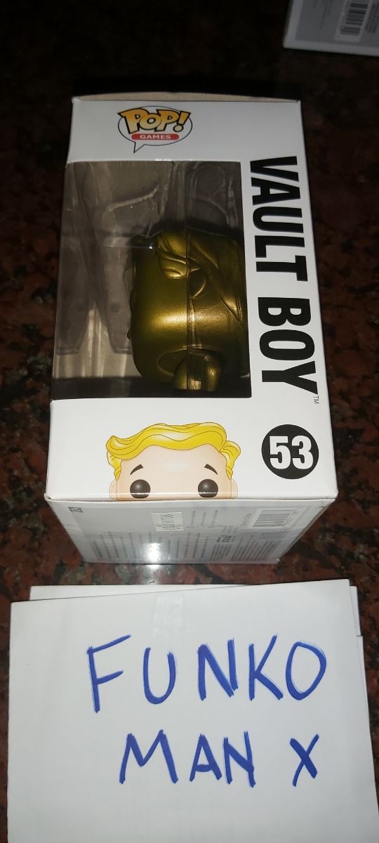 FUNKO POP FIGUR Games Fallout Vault Boy 53 Glow Hot Topic GITD Mit Protektor EUR 69,95 - DE
