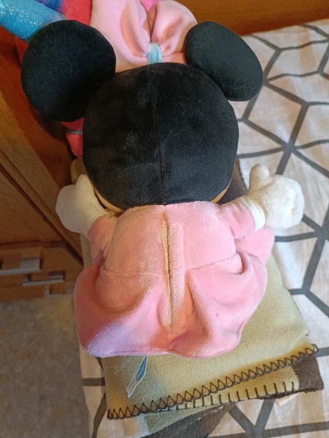 Peluche Minie educativo