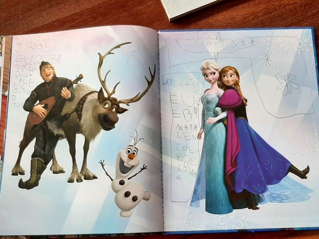 Libro de Juegos de mesa de Frozen