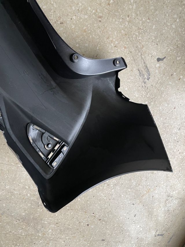 Parachoques trasero Toyota Yaris