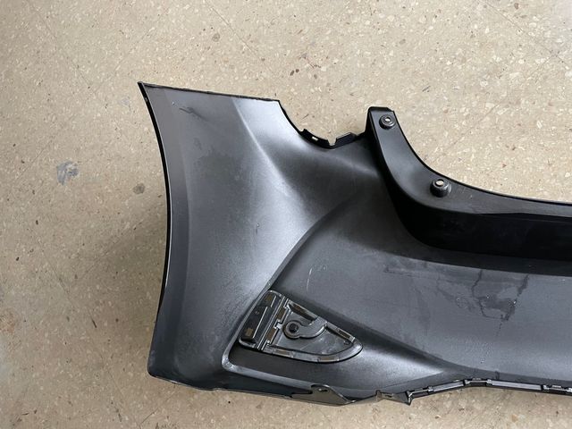 Parachoques trasero Toyota Yaris