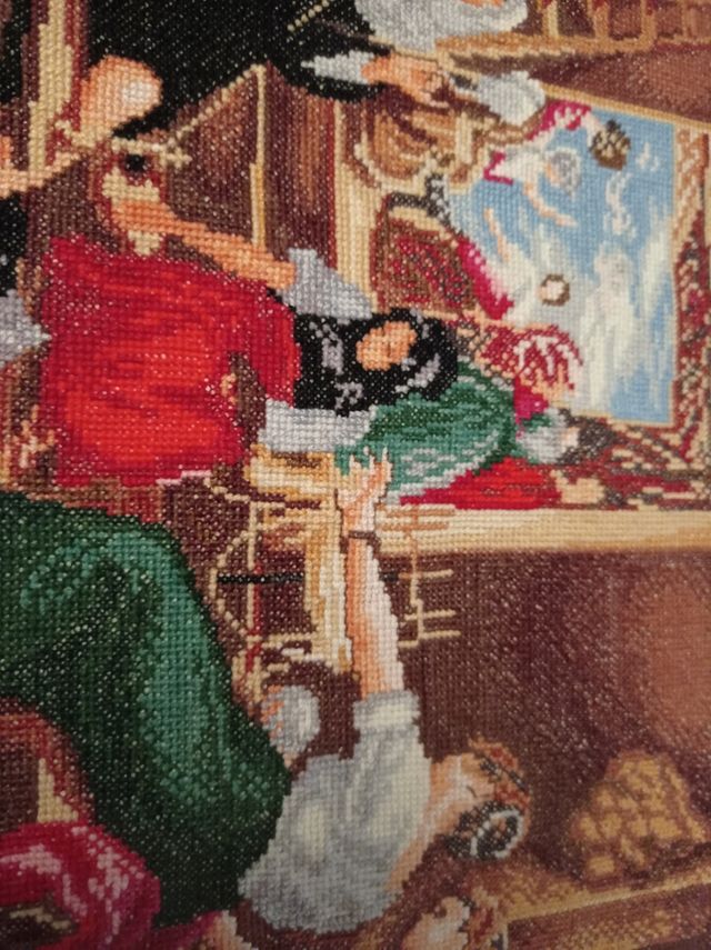 labor hecha a mano de punto de cruz Hilanderas 