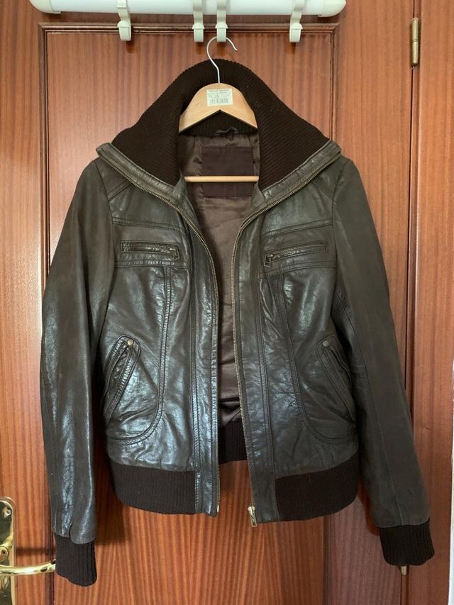 Chaqueta de piel para mujer color marrón