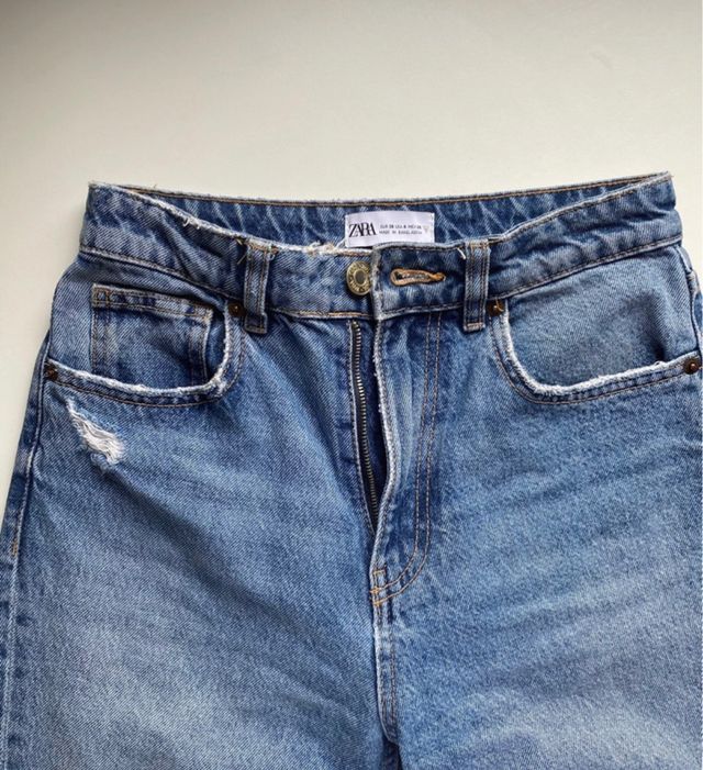 Mom jeans di Zara