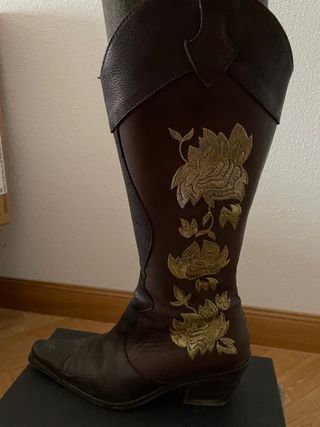 Botas