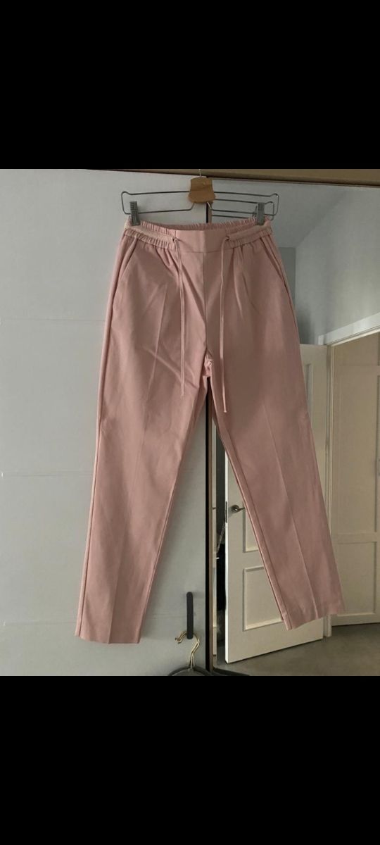 Pantalón Zara