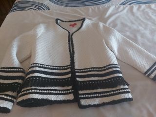 Chaqueta tipo Chanel.Nueva