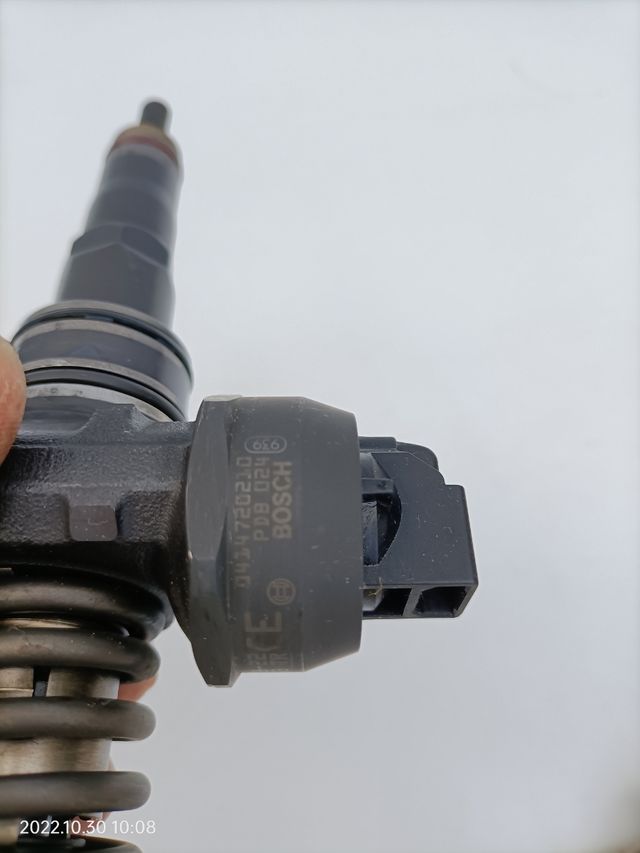 2 inyectores bosch 0414720210
