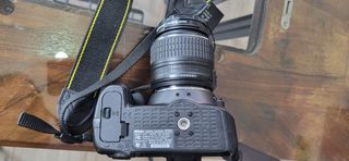 Camara Nikon D5300 + Mogollón de Accesorios + 64GB