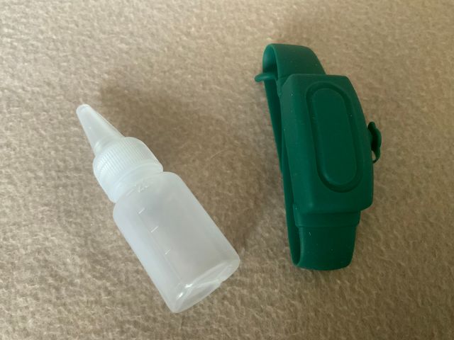 3 PULSERAS HIGIÉNICAS PARA ALCOHOL DESINFECCIÓN 