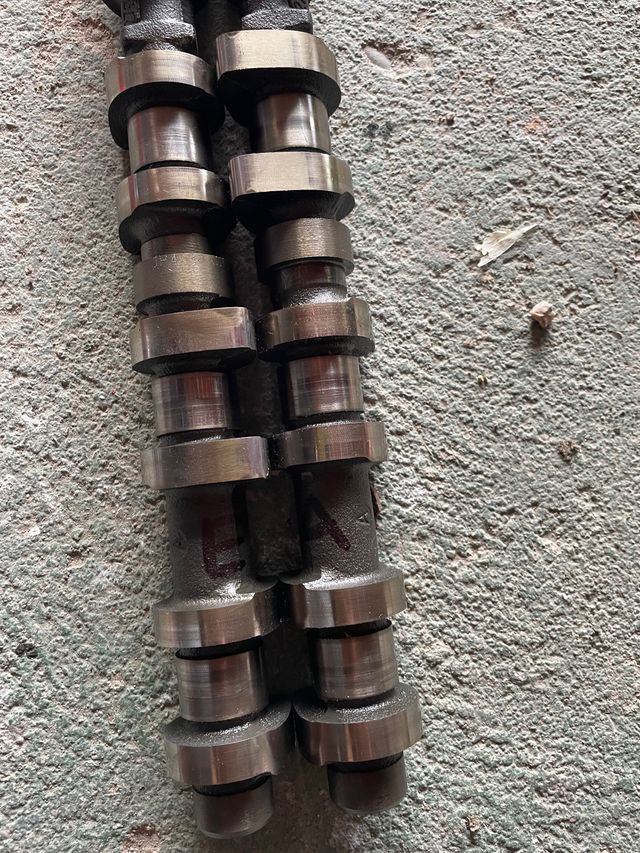 Árboles de levas NFU