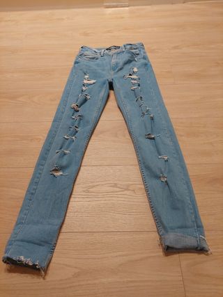 Vaquero mujer Bershka 