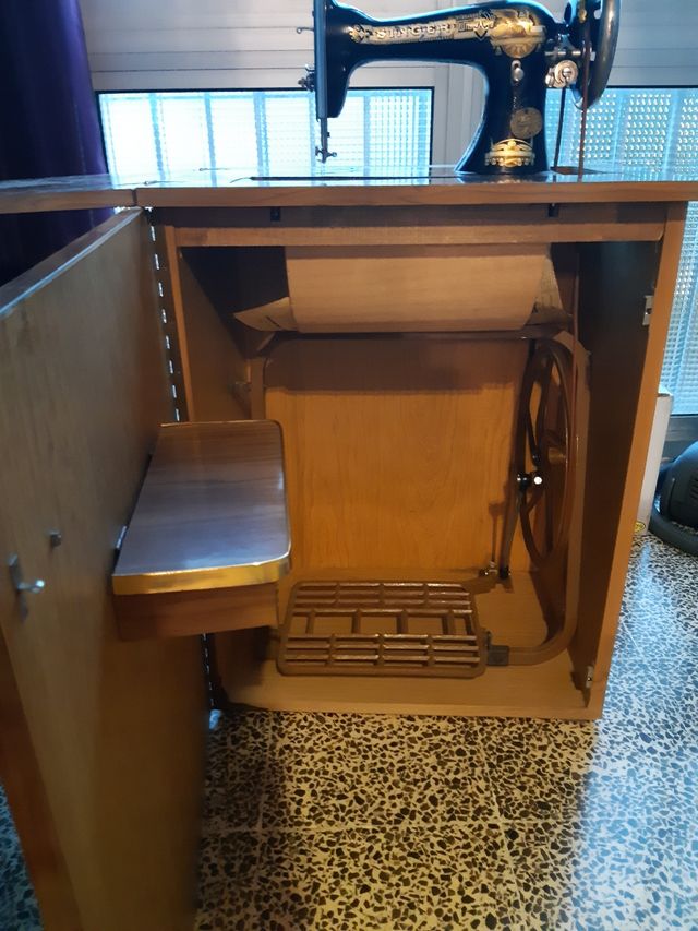 máquina de coser singer antigua