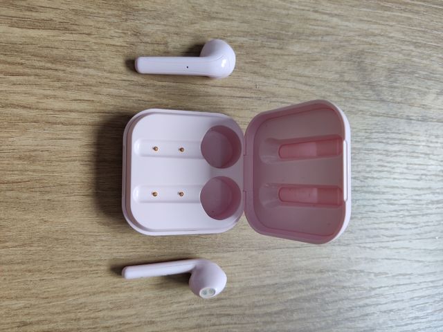 Auriculares inalámbricos Vieta Pro rosas.