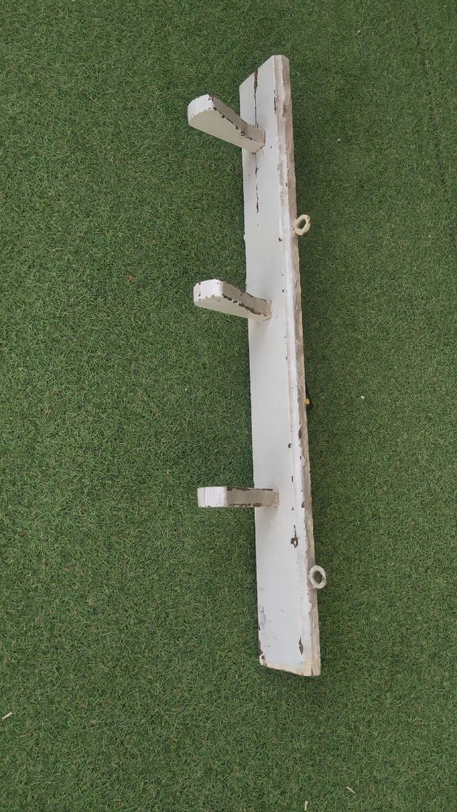 Perchero madera pared antiguo