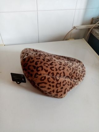 Gorra o  boina leopardo 