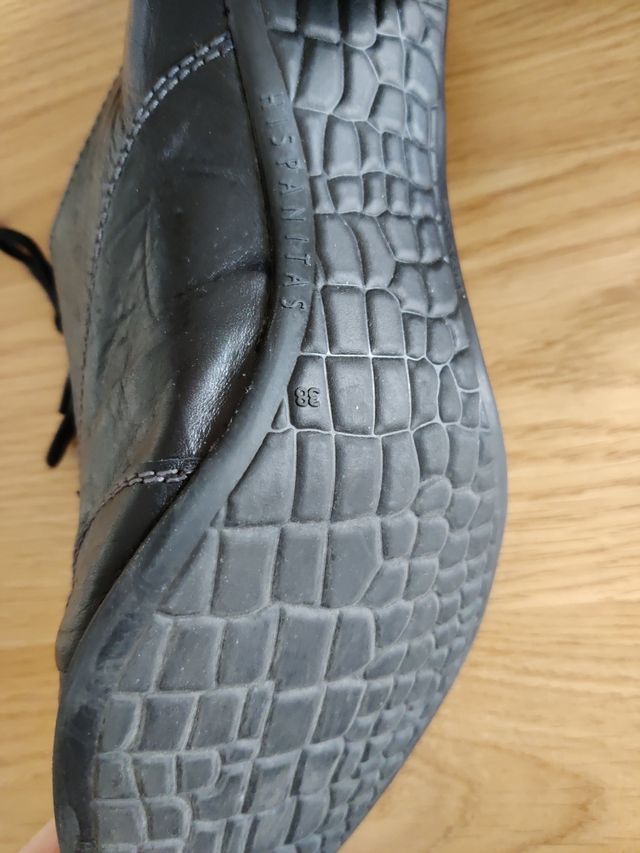 Zapatos con cordones